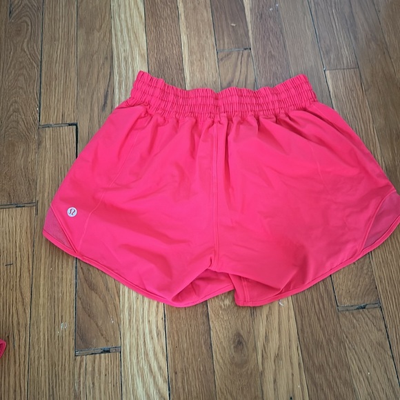 Lululemon red glow set energy longline bra and hotty hot shorts - Picture 7 of 9